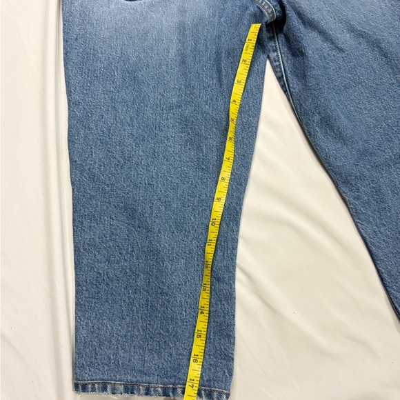 Good American Light Blue Ankle Jeans - Picture 8 of 9